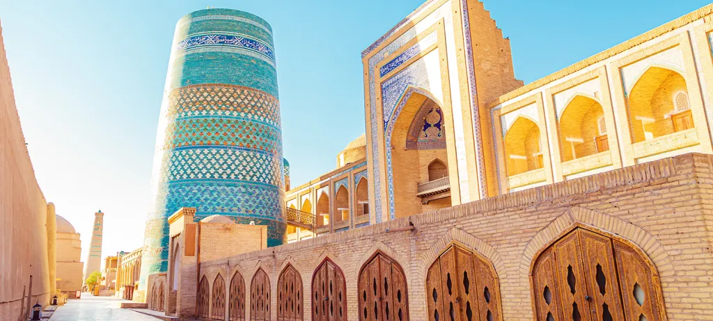 Islamic window or full-fledged Islamic bank?